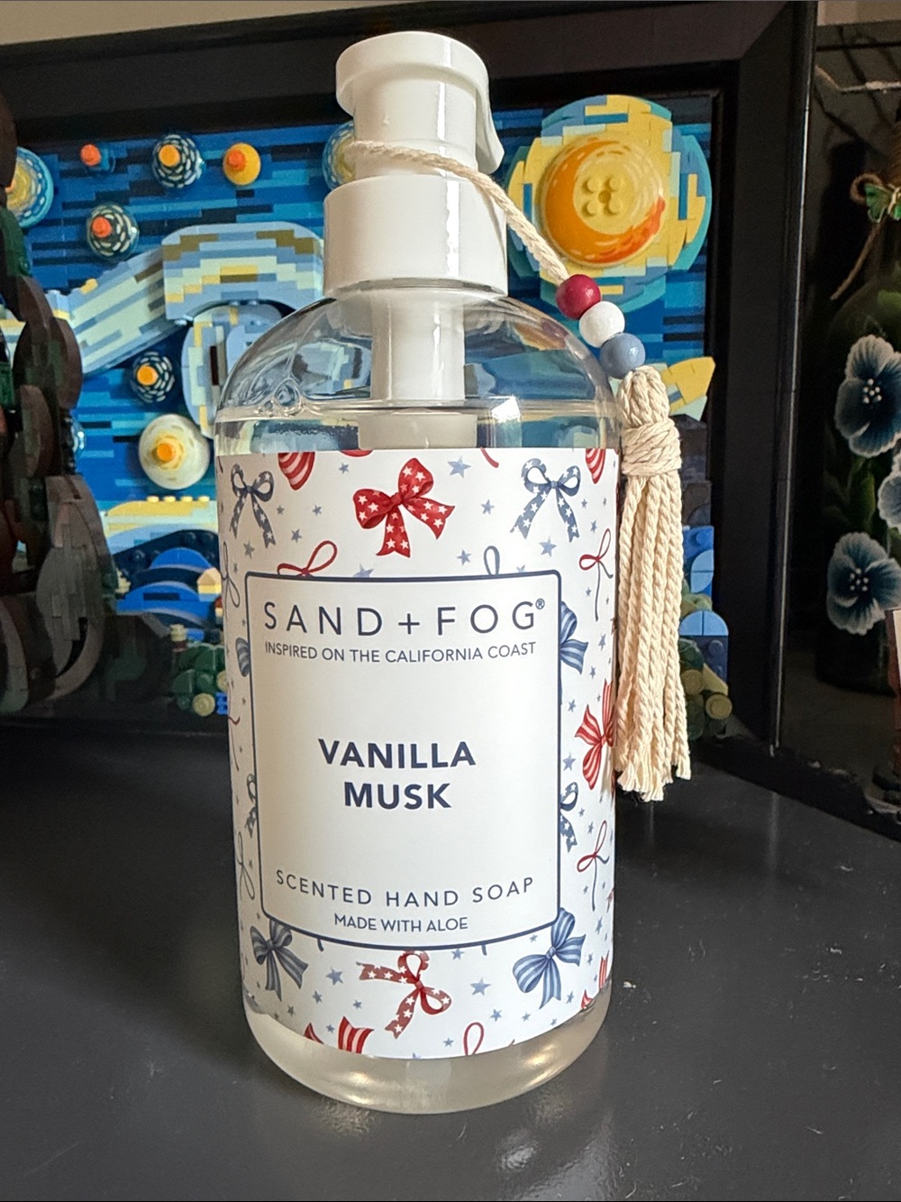 Sand+Fog Vanilla Musk Scented Hand Soap — White